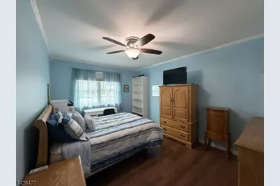 32 Brunswick Dr, Howell Township, NJ 07731 - Photo 5