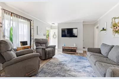 86 Omaha Ave, Rockaway Township, NJ 07866 - Photo 5