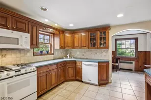 4 Indian Spring Rd, Cranford Township, NJ 07016 - Photo 5