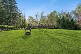 13 Skyline Dr, Warren Township, NJ 07059 - Photo 5