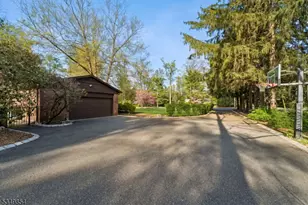 13 Skyline Dr, Warren Township, NJ 07059 - Photo 41