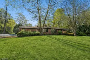 13 Skyline Dr, Warren Township, NJ 07059 - Photo 37