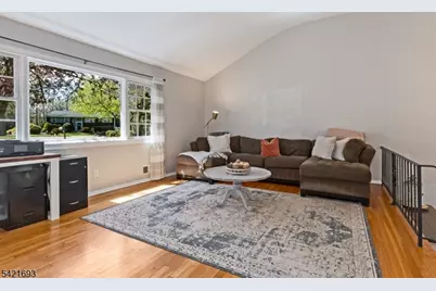 16 Crest Dr, Washington Township, NJ 07853 - Photo 15