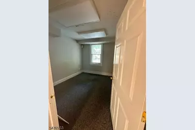28 Center St, Clinton, NJ 08809 - Photo 13