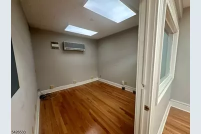 28 Center St, Clinton, NJ 08809 - Photo 11