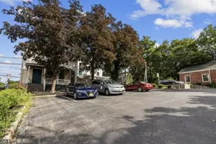 28 Center St, Clinton, NJ 08809 - Photo 3