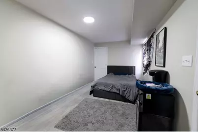 193 Renner Ave, Newark, NJ 07112 - Photo 15