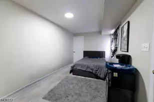 193 Renner Ave, Newark, NJ 07112 - Photo 15