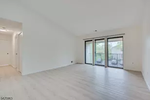 64 Taylor Dr, Franklin Township, NJ 08823 - Photo 5