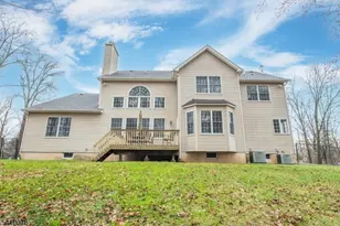 1240 S Beverwyck Rd, Parsippany, NJ 07054 - Photo 25