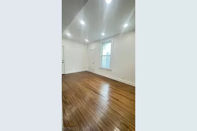 144 W 2nd Ave 1st Flr, Roselle, NJ 07203 - Photo 13