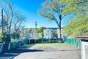 144 W 2nd Ave 1st Flr, Roselle, NJ 07203 - Photo 11