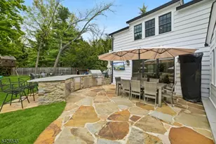 379 White Oak Ridge Rd, Millburn, NJ 07078 - Photo 31