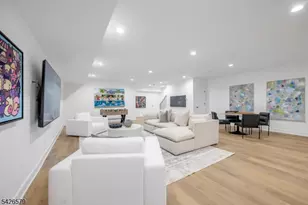 27 Feldman Ct, Paramus, NJ 07652 - Photo 35