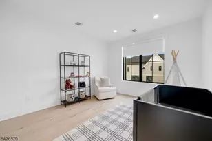 27 Feldman Ct, Paramus, NJ 07652 - Photo 29