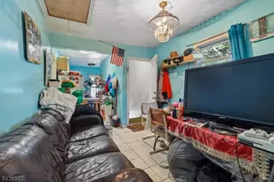 219 Seaman St, New Brunswick, NJ 08901 - Photo 17