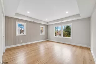 44 Melrose Dr, Livingston, NJ 07039 - Photo 11