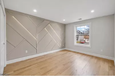44 Melrose Dr, Livingston, NJ 07039 - Photo 13