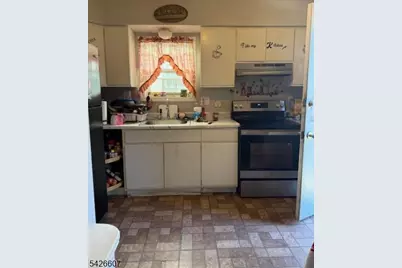 290 Bergen St #2, Newark, NJ 07103 - Photo 7