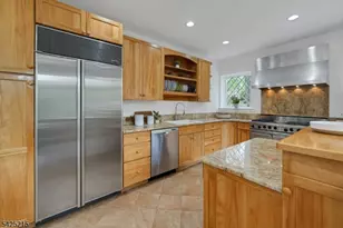 375 Up Mountain Ave, Montclair, NJ 07043 - Photo 13