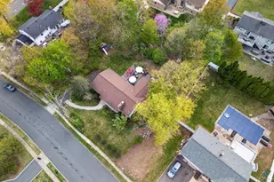 7 Squire Ln, Wayne, NJ 07470 - Photo 9