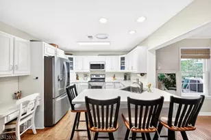 7 Squire Ln, Wayne, NJ 07470 - Photo 15