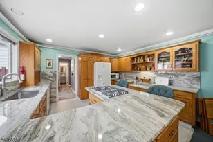 42 Schoolhouse Rd, Randolph Township, NJ 07869 - Photo 11