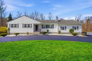 42 Schoolhouse Rd, Randolph Township, NJ 07869 - Photo 3