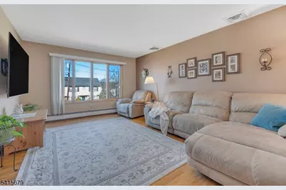 191 Pershing Rd, Clifton, NJ 07013 - Photo 5