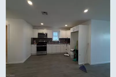 171 N 4th St, Paterson, NJ 07522 - Photo 5