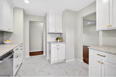 47 La Grande Ave, Fanwood, NJ 07023 - Photo 3