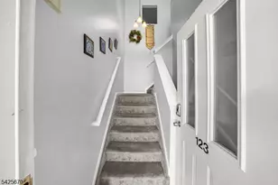 123 Chariot Ct, Piscataway Township, NJ 08854 - Photo 3