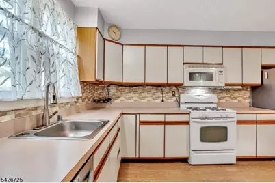 37 Fern St, Browns Mills, NJ 08015 - Photo 5