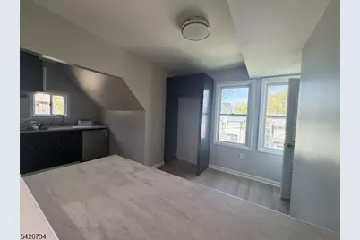 37 Mapes Ave, Newark, NJ 07112 - Photo 9