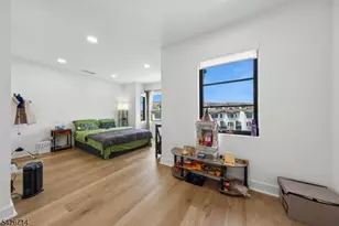 5 Harbor Front Terrace, Elizabeth, NJ 07206 - Photo 17