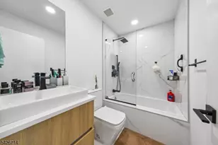 5 Harbor Front Terrace, Elizabeth, NJ 07206 - Photo 19