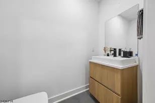 5 Harbor Front Terrace, Elizabeth, NJ 07206 - Photo 23