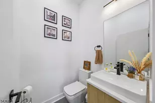 5 Harbor Front Terrace, Elizabeth, NJ 07206 - Photo 13