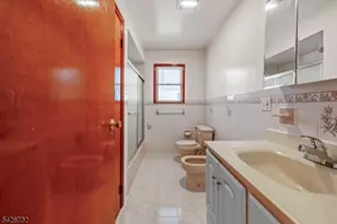 939 Grove St, Elizabeth, NJ 07202 - Photo 9