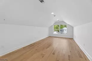32 W McClellan Ave, Livingston, NJ 07039 - Photo 19