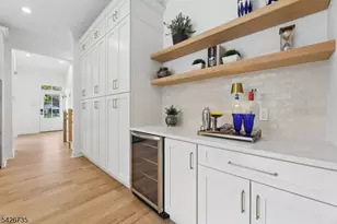 32 W McClellan Ave, Livingston, NJ 07039 - Photo 5