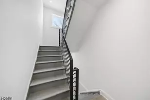 28 1/2 Irving St, Montclair, NJ 07042 - Photo 19