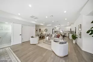 28 1/2 Irving St, Montclair, NJ 07042 - Photo 5