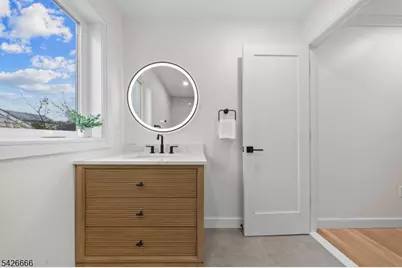 75 Katherine Ave, Clifton, NJ 07012 - Photo 29