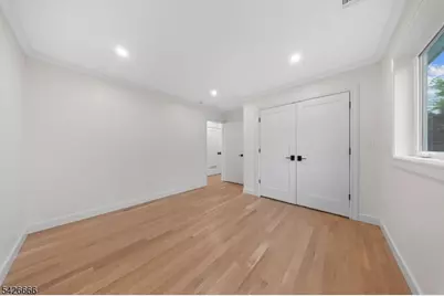 75 Katherine Ave, Clifton, NJ 07012 - Photo 33