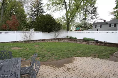 7 Stuart St, Waldwick, NJ 07463 - Photo 43