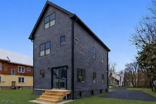 28 Irving St, Montclair, NJ 07042 - Photo 33