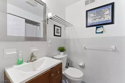 286 Mayor Gibson, Newark, NJ 07104 - Photo 15