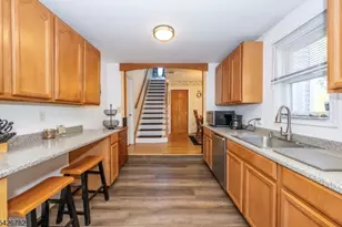53 Susquehanna St, Franklin, NJ 07416 - Photo 3