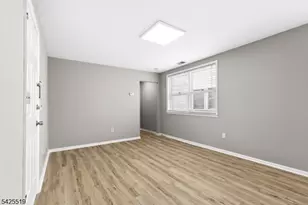 22 Orchard St, Summit, NJ 07901 - Photo 9